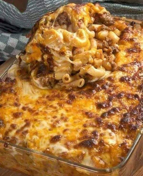 CHEESY HAMBURGER CASSEROLE
