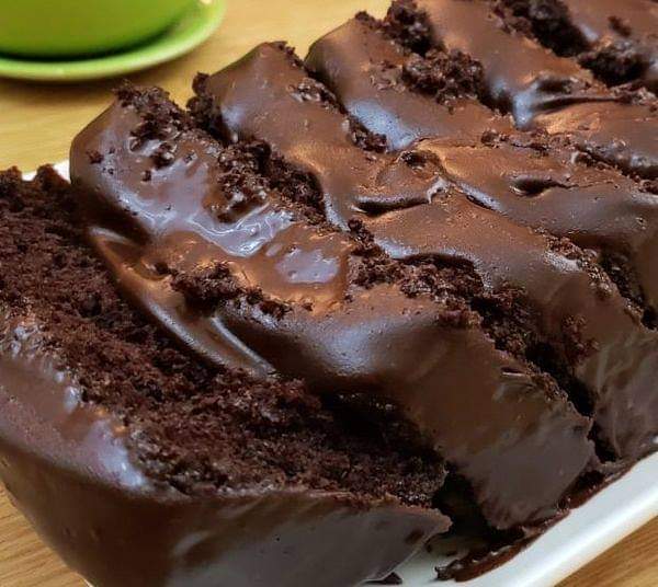 SUPER MOIST CHOCOLATE CAKE