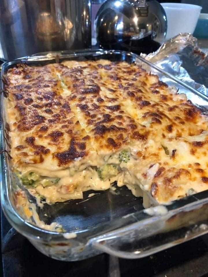 Chicken and Broccoli&nbsp;Lasagna