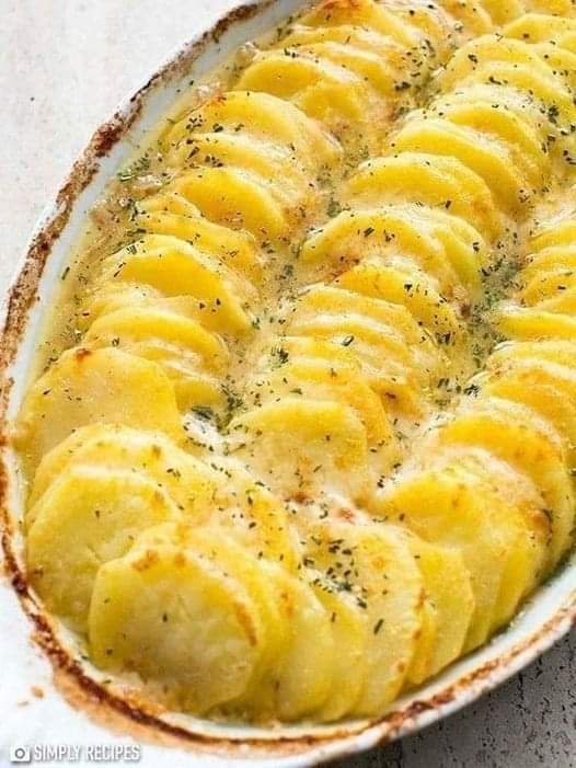 CHEESY SCALLOPED POTATOES